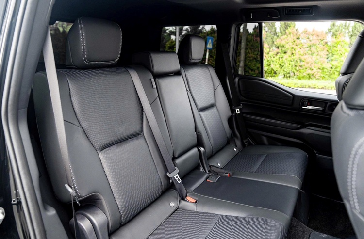 toyota-land-cruiser-2024-17.jpg