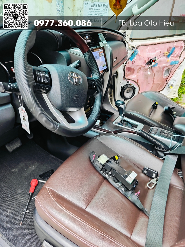Fortuner với âm thanh Bose cao cấp.