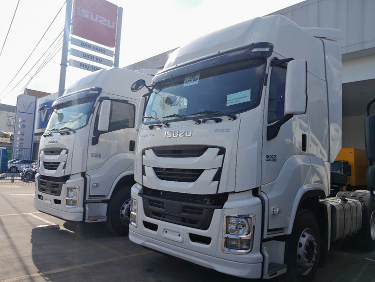 Isuzu An Hòa ra mắt sản phẩm xe Isuzu đầu kéo nhập khẩu