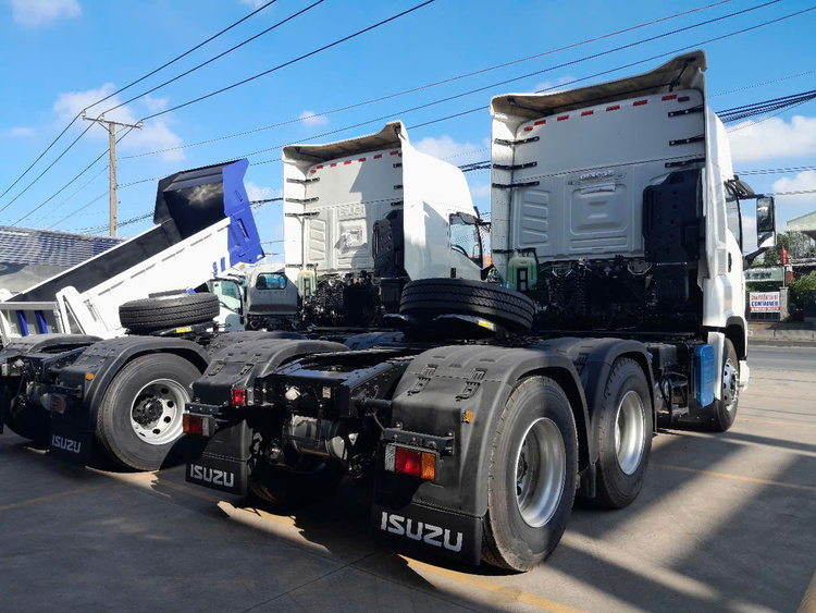 Isuzu An Hòa ra mắt sản phẩm xe Isuzu đầu kéo nhập khẩu