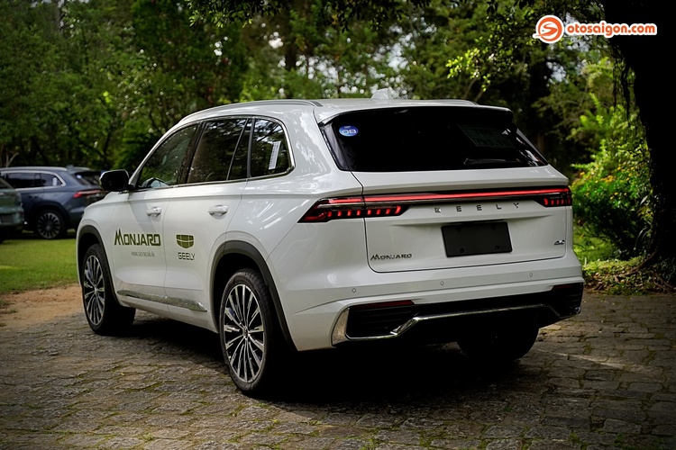 os-geely-monjaro-2025-4.jpg