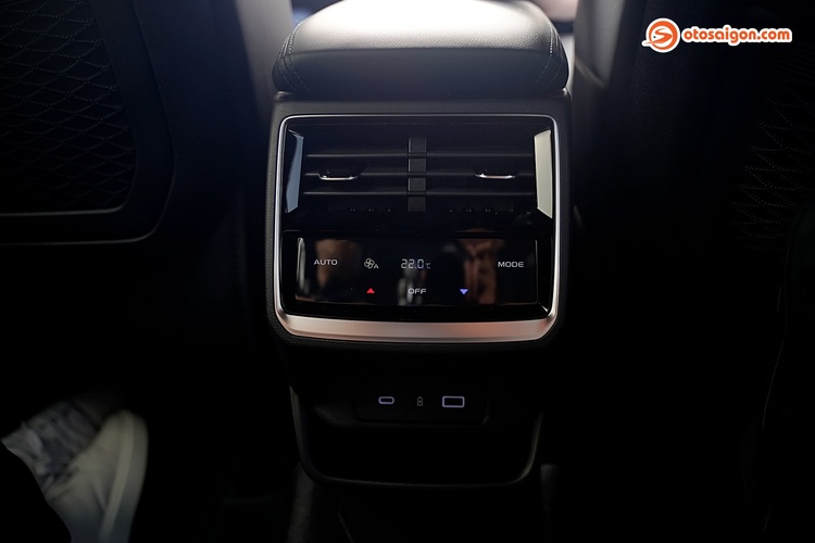 os-geely-monjaro-2025-29.jpg