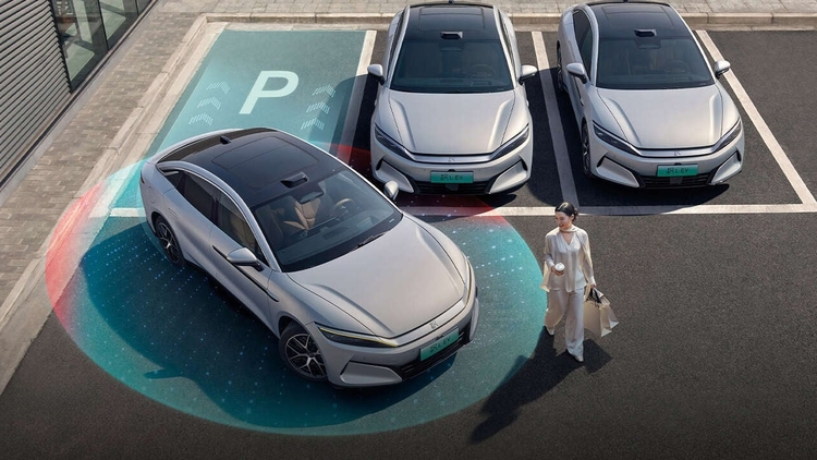 BYD nâng cấp ADAS God’s Eye với hỗ trợ đỗ xe cấp độ 4, cam kết bồi thường nếu có va chạm