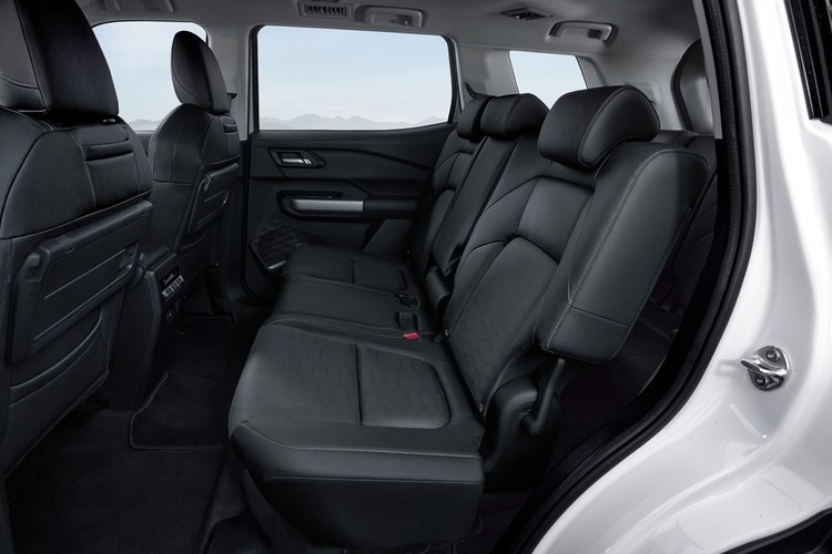 Mitsubishi DESTINATOR hoàn toàn mới ra mắt: SUV 7 Chỗ, máy Xăng 1.5 Turbo, Hộp số CVT