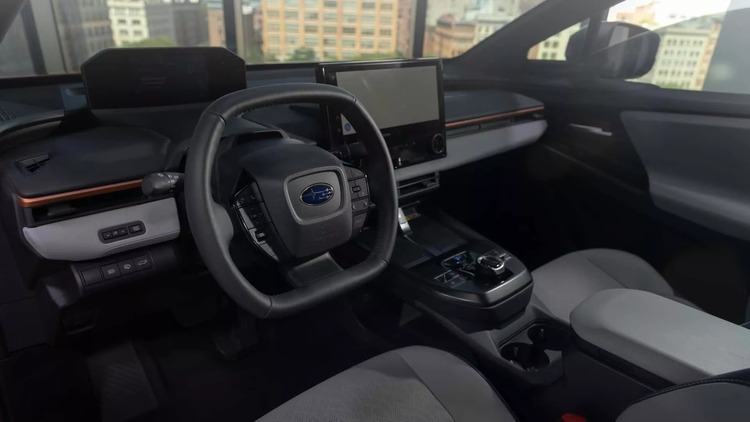 Subaru Uncharted ra mắt: SUV điện cỡ nhỏ, mạnh 338 mã lực, sạc nhanh 30 phút