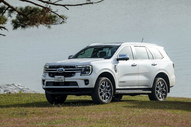 Ford Everest 13.JPG