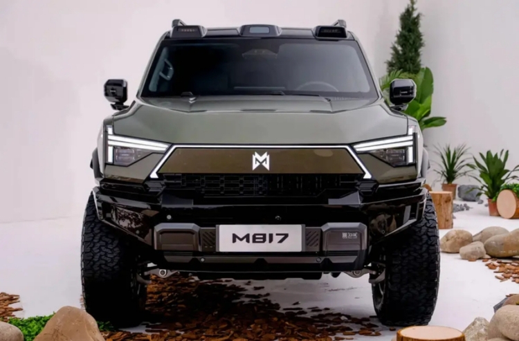 Xe SUV Trung Quốc Dongfeng M-Hero M817 ra mắt: Mạnh hơn 900 mã lực, hút gần 10.000 đơn đặt hàng trong một ngày Xe SUV Trung Quốc Dongfeng M-Hero M817 ra mắt: Mạnh hơn 900 mã lực, hút gần 10.000 đơn đặt hàng trong một ngày
