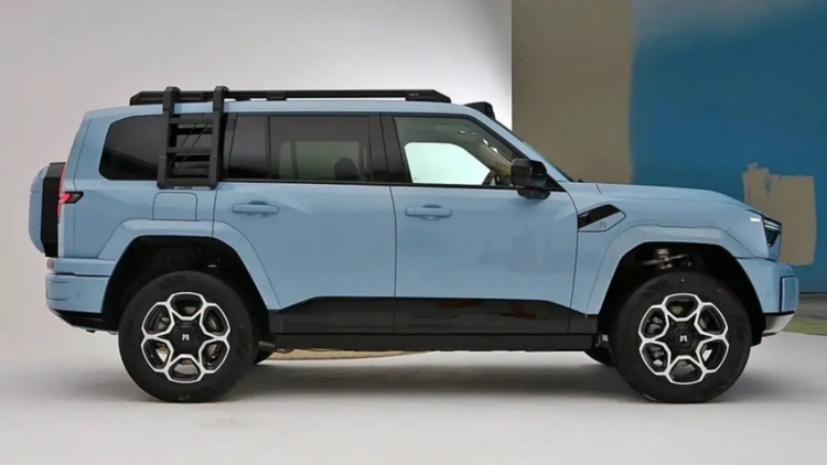 Xe SUV Trung Quốc Dongfeng M-Hero M817 ra mắt: Mạnh hơn 900 mã lực, hút gần 10.000 đơn đặt hàng trong một ngày Xe SUV Trung Quốc Dongfeng M-Hero M817 ra mắt: Mạnh hơn 900 mã lực, hút gần 10.000 đơn đặt hàng trong một ngày