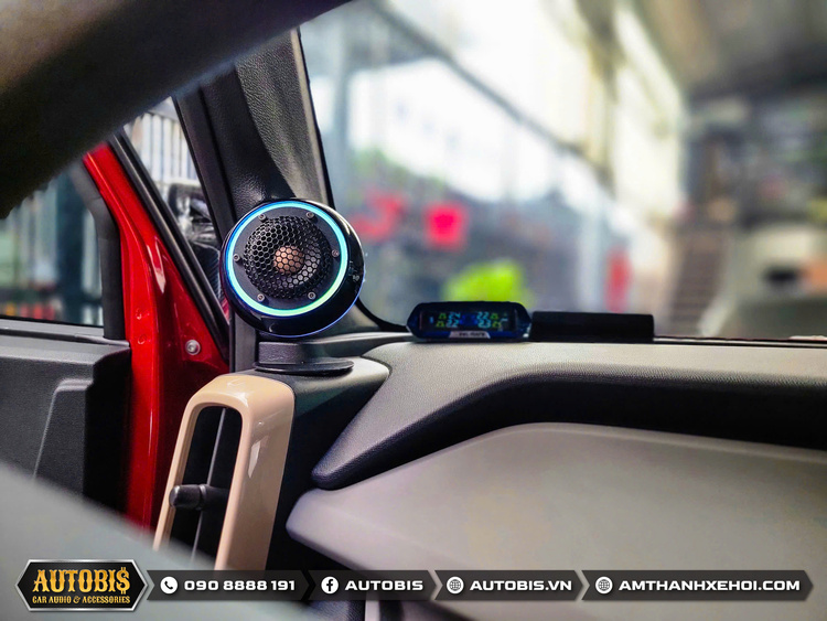 VinFast VF3 độ âm thanh với Cột A siêu chất | AUTOBIS