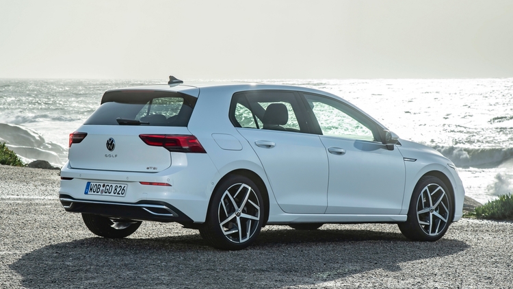 VW Golf 1.5 eTSI Style.jpg