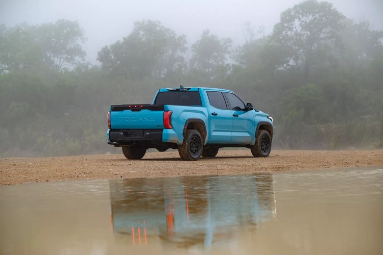 Toyota Tundra 2026: Thêm màu sắc, thêm tiện nghi, giá cũng tăng nhẹ