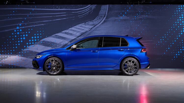 VW Golf R Performance 4Motion 2.jpg
