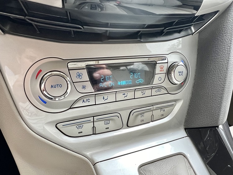 Ford Focus Titanium 2.0 2013 - 26.000km