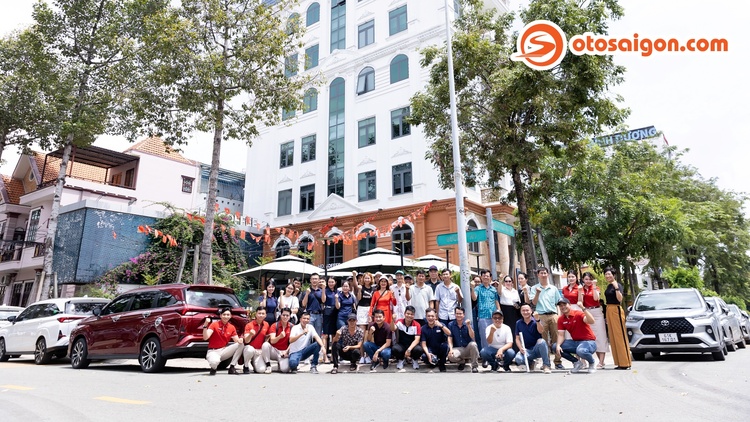 Ofline Toyota Veloz Binh Duong 116.jpg