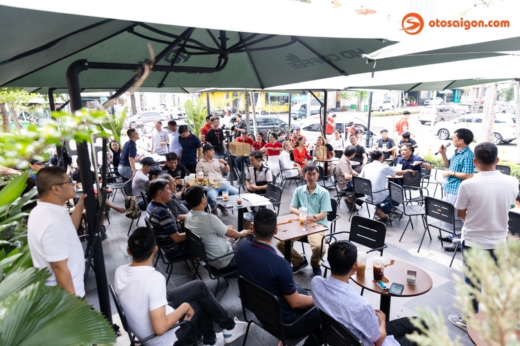 Ofline Toyota Veloz Binh Duong 67.jpg