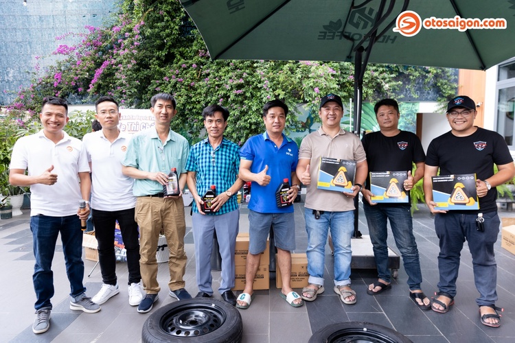 Ofline Toyota Veloz Binh Duong 94.jpg
