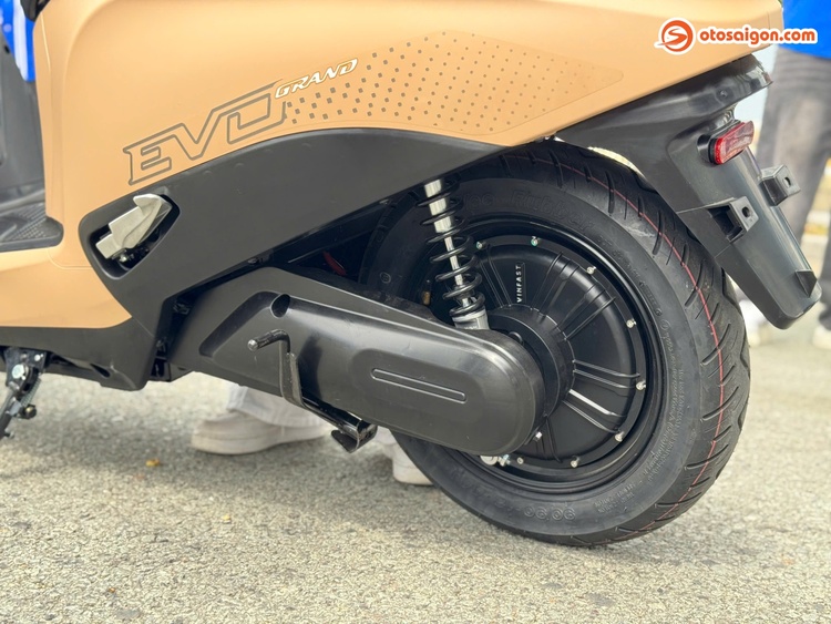 os-vinfast-evo-grand-19.jpg