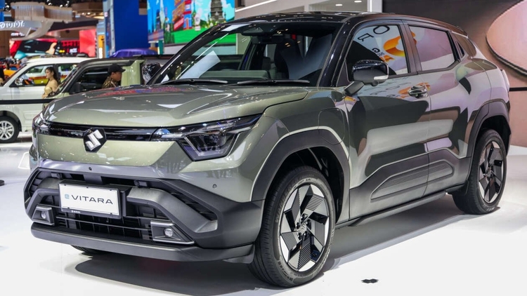 Xem SUV điện Suzuki eVitara vừa lộ diện tại Indonesia: Bán ra đầu năm 2026, sạc đầy đi tới 500 km