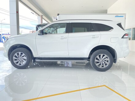 Isuzu Mux 1.9 AT- 4x4 Premium Đỏ Giao Cho Thi Hành Án (3).jpg
