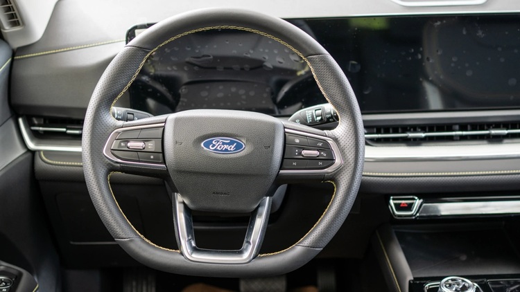 Ford Territory Hybrid 2025 ra mắt Philippines với giá quy đổi chỉ từ 642 triệu đồng