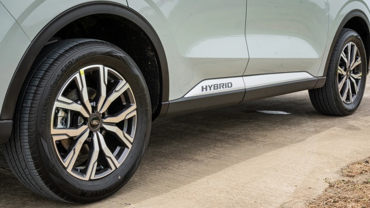 Ford Territory Hybrid 2025 ra mắt Philippines với giá quy đổi chỉ từ 642 triệu đồng