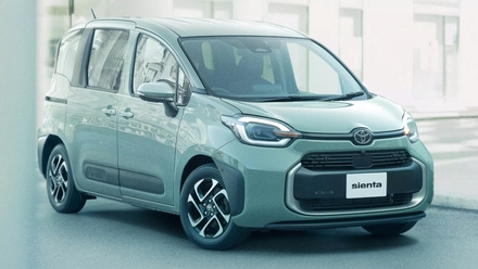 Toyota-Sienta-Exterior-6s.jpg