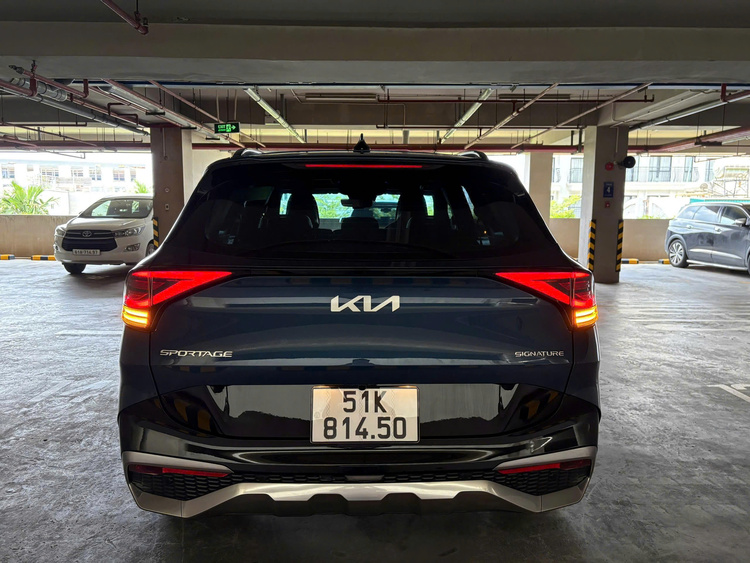 Kia Sportage 2.0G Signature 2023 - 28.000km