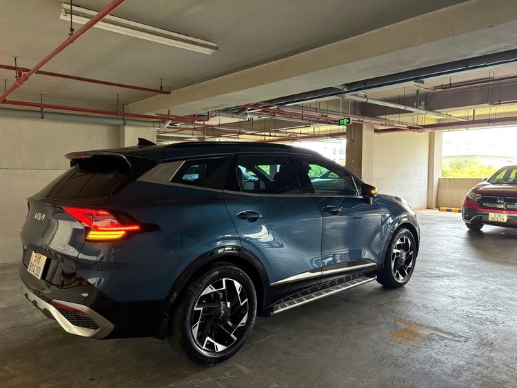 Kia Sportage 2.0G Signature 2023 - 28.000km