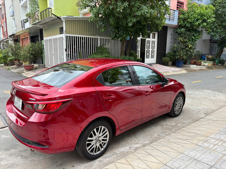 Mazda 2 Luxury 1.5 AT 2021 - 22.000km