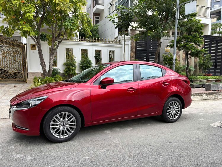 Mazda 2 Luxury 1.5 AT 2021 - 22.000km