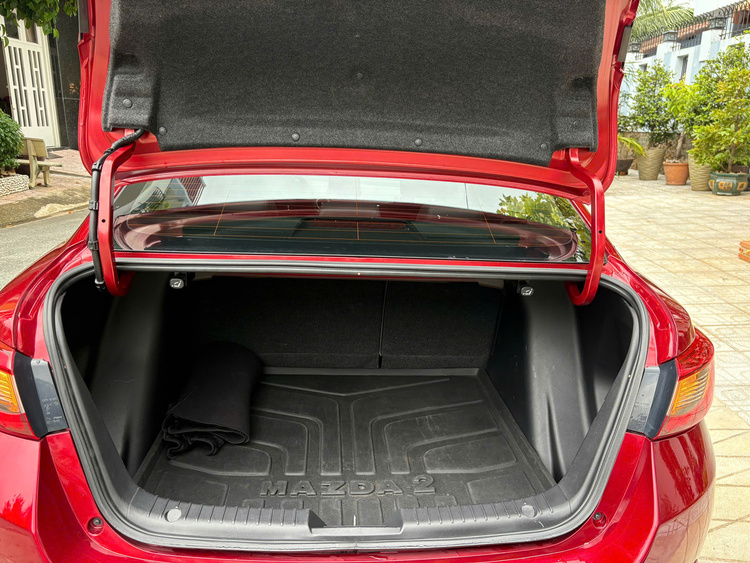 Mazda 2 Luxury 1.5 AT 2021 - 22.000km