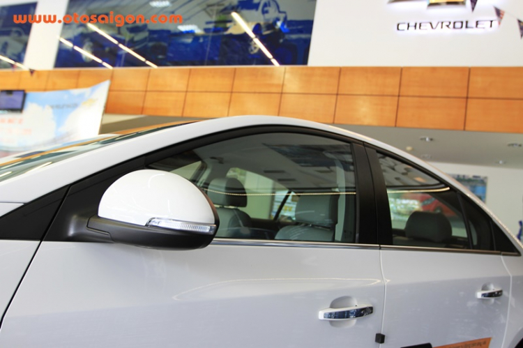 Chi tiết Chevrolet Cruze 2015 vừa ra mắt tại Việt Nam