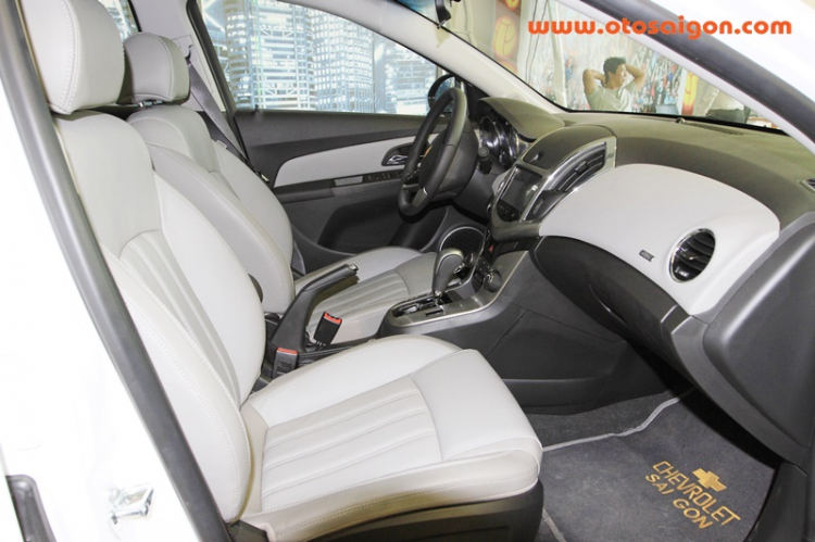 Chi tiết Chevrolet Cruze 2015 vừa ra mắt tại Việt Nam