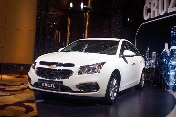 Cruze 2015 nâng tầm đẳng cấp