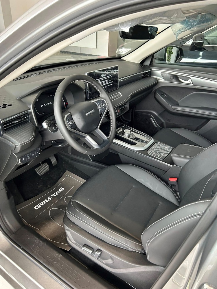 haval-jolion-giam-gia-4.jpg