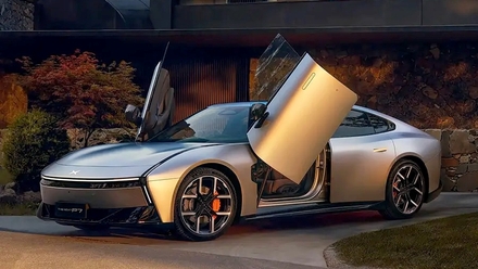 Xpeng P7 Wing Edition ra mắt: sedan điện cửa cắt kéo, tầm chạy 820 km