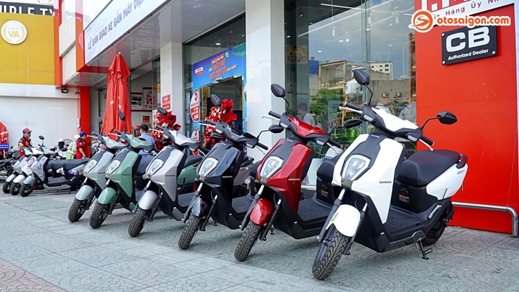 Honda VN bán pin xe máy điện ICON e: giá 9,8 triệu, thêm lựa chọn mua lại pin thuê