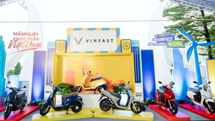 VinFast triển khai tới 150.000 trạm đổi pin xe điện trên khắp Việt Nam, “cách mạng xanh” bùng nổ