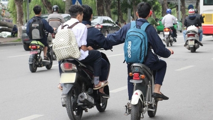 Giấy phép lái xe: Tấm “giấy thông hành” không thể xem nhẹ