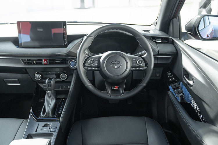 Toyota_Yaris_Ativ_HEV_GR_Interior_39.jpg