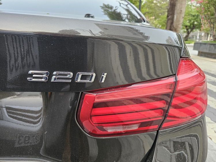 Mercedes Benz E250 2015 (VIN 2014) - 82.000km
