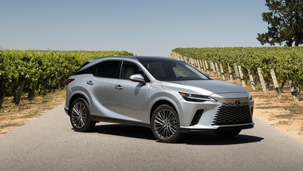 Lexus RX 2026 chính thức trình làng: Nhiều nâng cấp đáng giá, gói F SPORT có thêm màu mới, bản plug-in hybrid chạy điện 61km