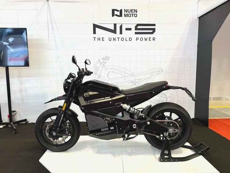 Tân binh xe máy điện Nuen Moto N1-S: Giá 170 triệu, 60% linh kiện Việt, thu hút cả báo nước ngoài