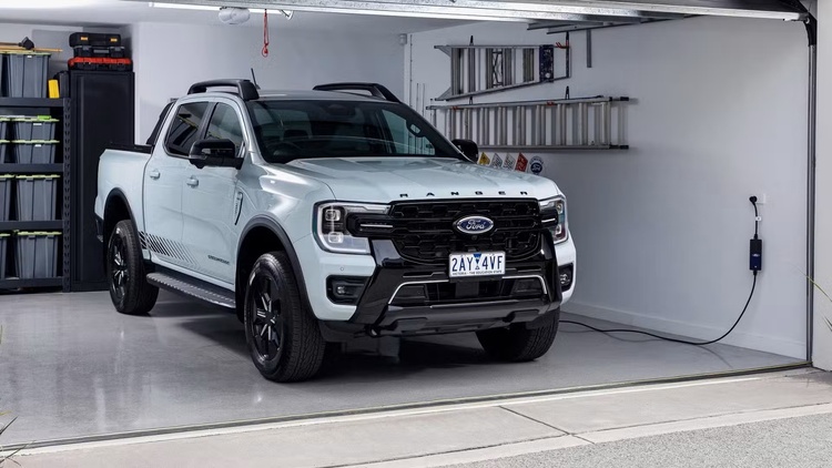 Ford Ranger PHEV.jpg