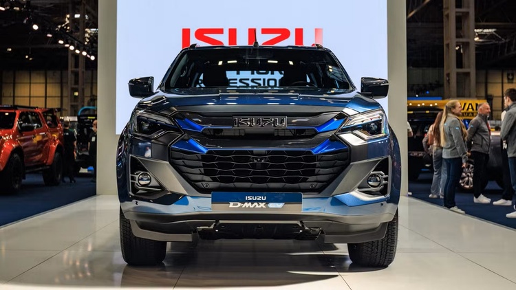 Isuzu D-Max BEV.jpg