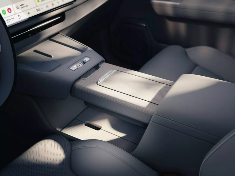 VOLVO XC70 2026 (21).jpg