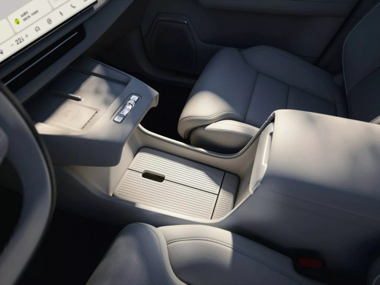 VOLVO XC70 2026 (22).jpg