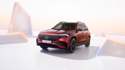Mercedes-Benz EQB 250+ facelift chốt giá 2,309 tỷ đồng tại VN, tăng giá bán