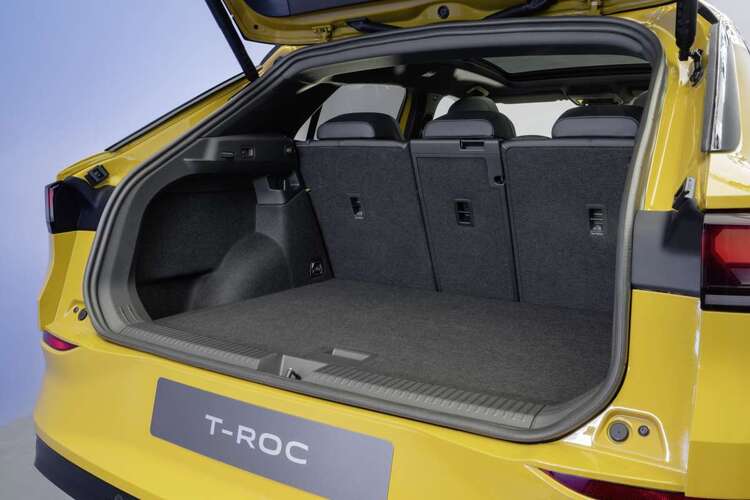 Volkswagen-T-Roc-2025-second-gen-R-Line-15-1200x800.jpg
