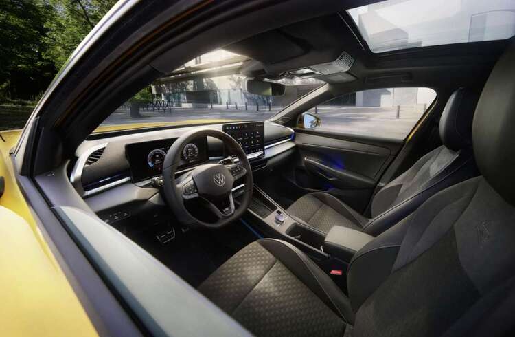 Volkswagen-T-Roc-2025-second-gen-R-Line-41-1200x784.jpg